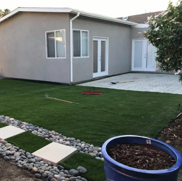 How to Maintain Artificial Grass